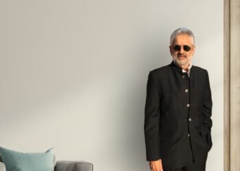 Deepak Talwar biography