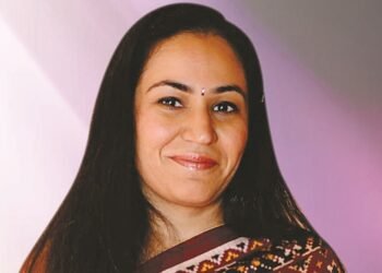 Divya Suri: Biography, Height, Age, Net Worth, Relationship & Family