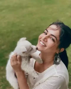 wamiqa gabbi with his pet