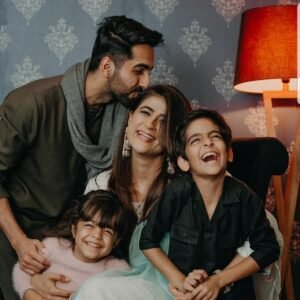 tahira kashyap with his husband and children
