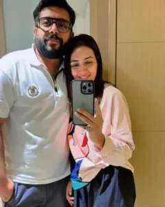 chandrika dixit vada pav with his husband
