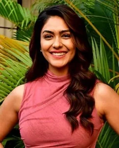 Mrunal Thakur Images