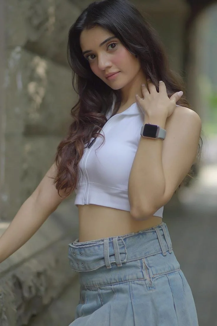 Juhi Bhatt
