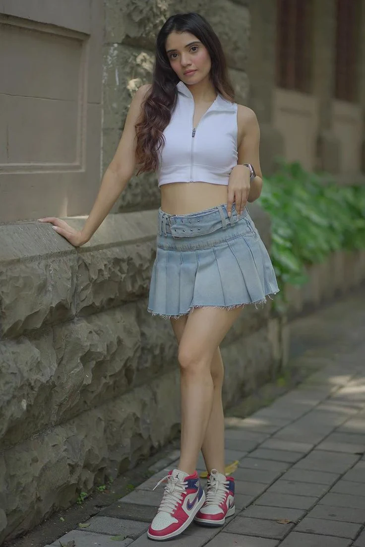 Juhi Bhatt