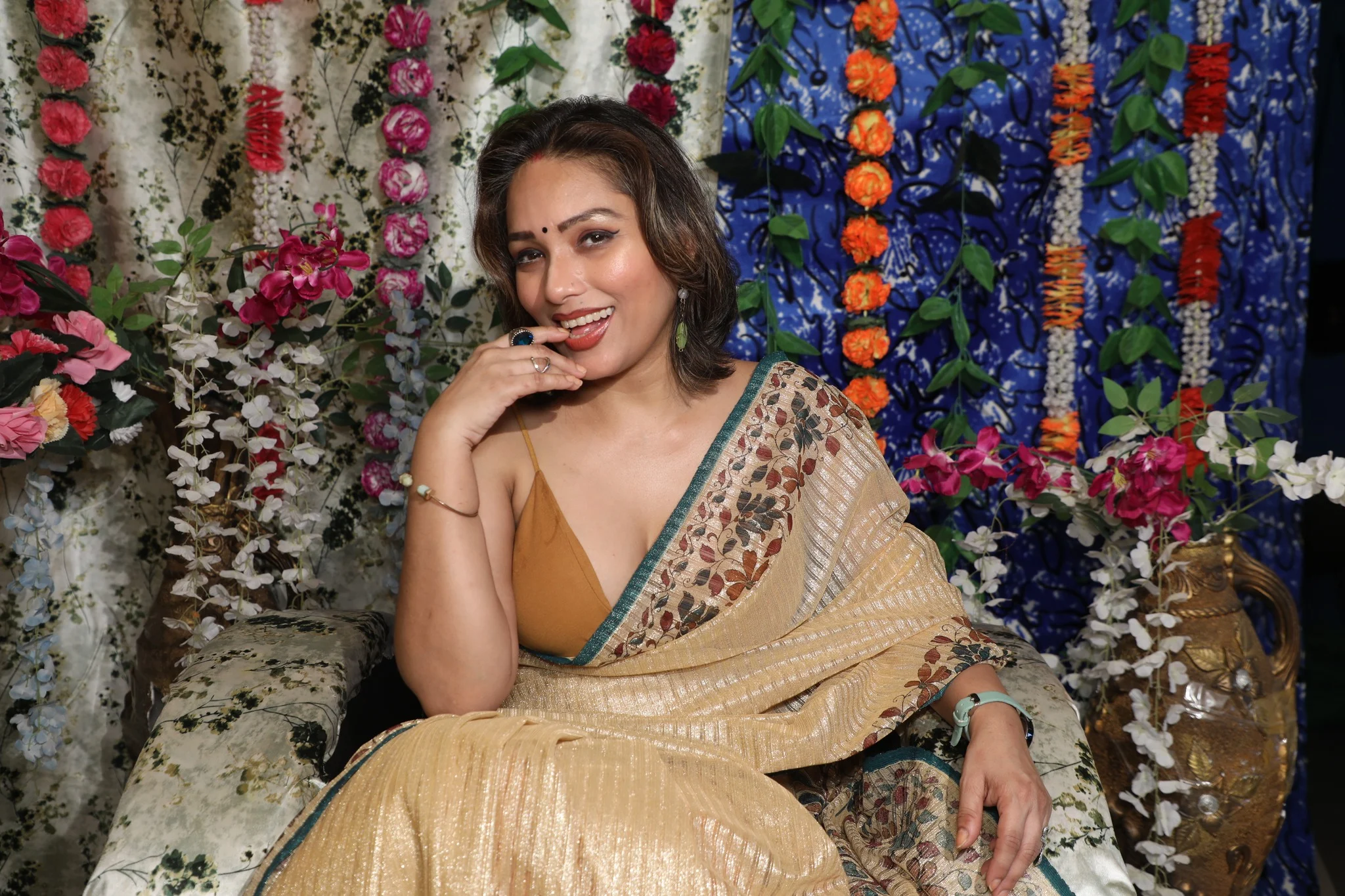 Zoya Rathore Biography, Age, Height, Family, Relationship, Career, Net ...