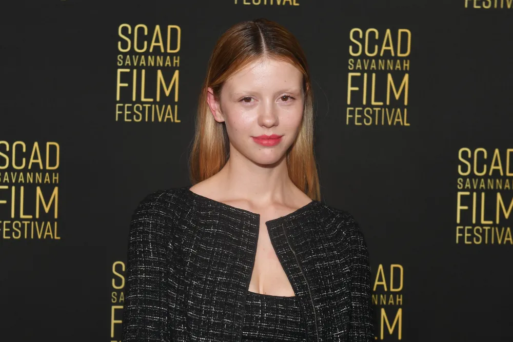 Mia Goth Biography, Age, Height, Family, Relationship, Career, Net Worth