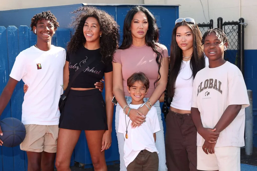 aoki lee simmons with family