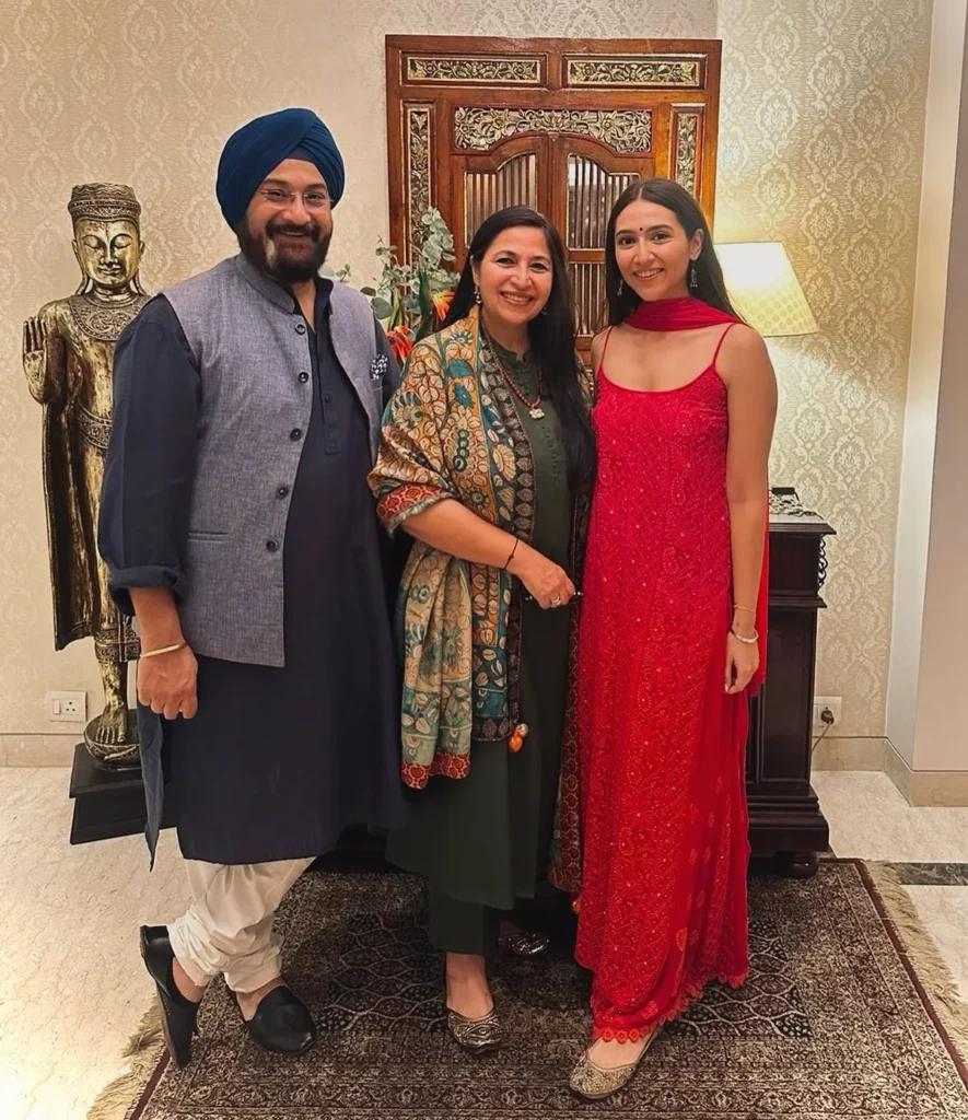 sahiba bali with parents
