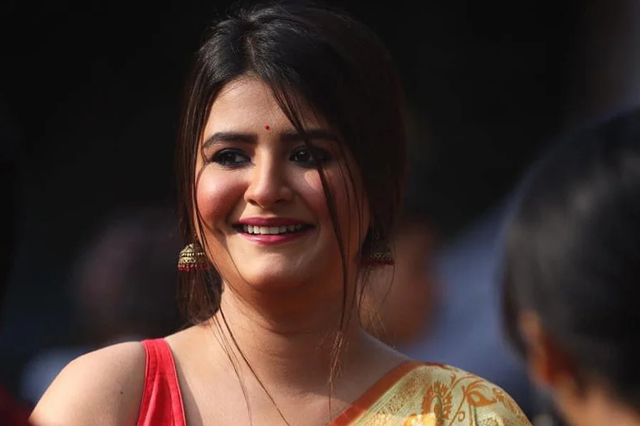 Shid Rupsa Rupsa Chatterjee Biography: Age, Family, Career, Husband, Child, Net Worth