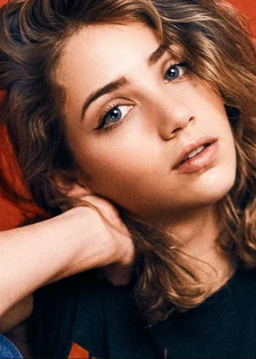 Emily Rudd