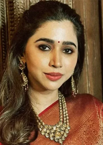 Aarti Ravi
