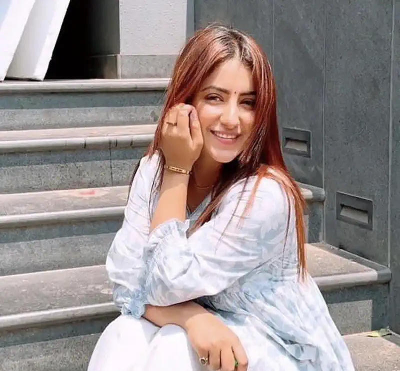 Dolly Chawla