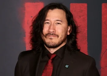 Mark Fischbach