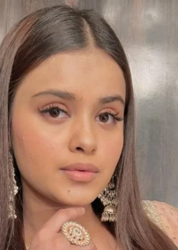 Rose Khan