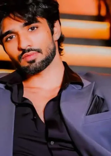 Zeeshan Khan