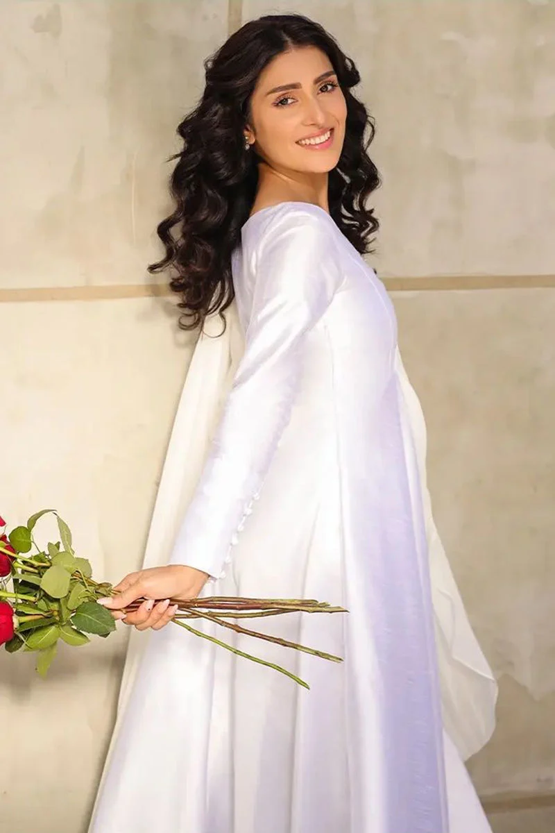 Ayeza Khan