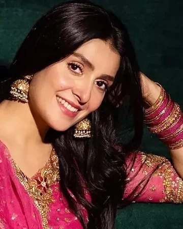 Ayeza Khan
