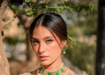 Iqra Aziz