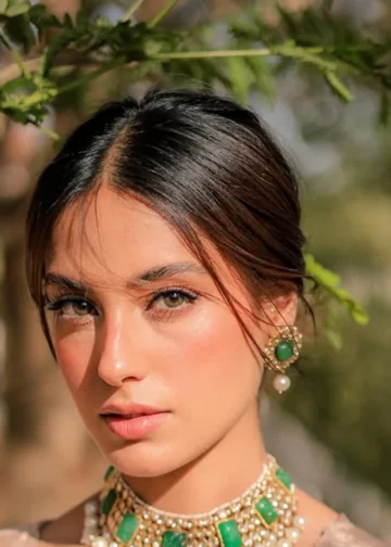 Iqra Aziz