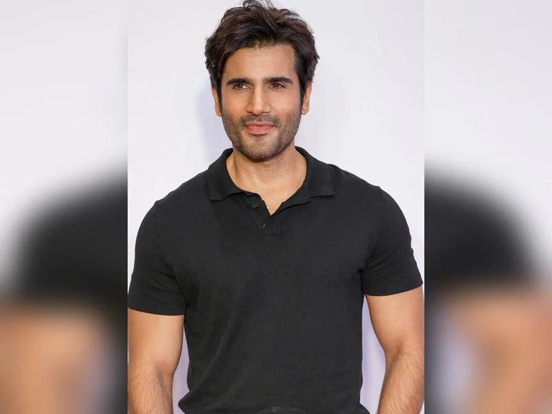 Karan Tacker