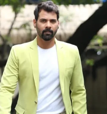 Shabir Ahluwalia