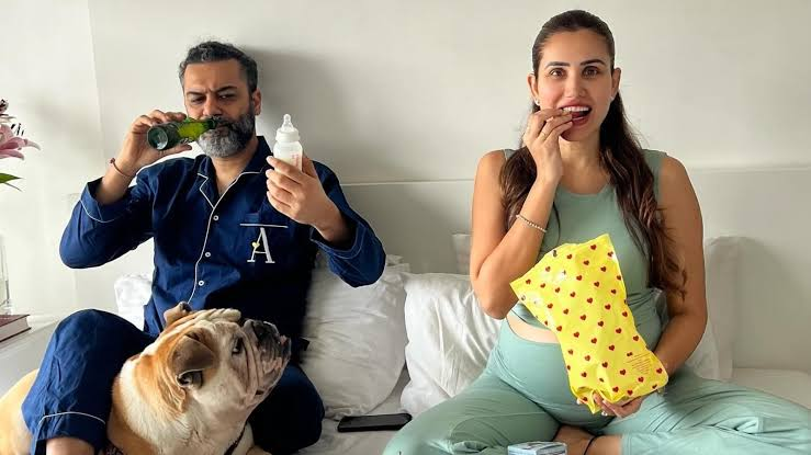 Sonnalli Seygall Husband