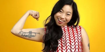 Awkwafina Age, Boyfriend, Family, Controversy, Biography