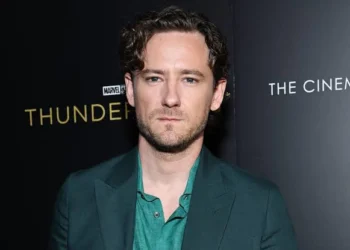 Lewis Pullman